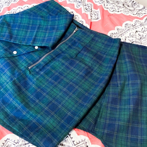 NWT Unique Flannel Mini Skirt - Picture 4 of 7